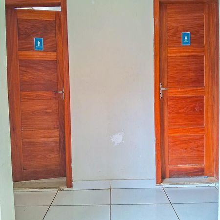 C&R Hostel Residencial ซัลวาดอร์ ภายนอก รูปภาพ